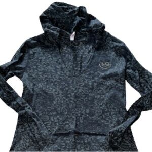 MV Sport Summerfest long sleeve opaque hoodie size XS